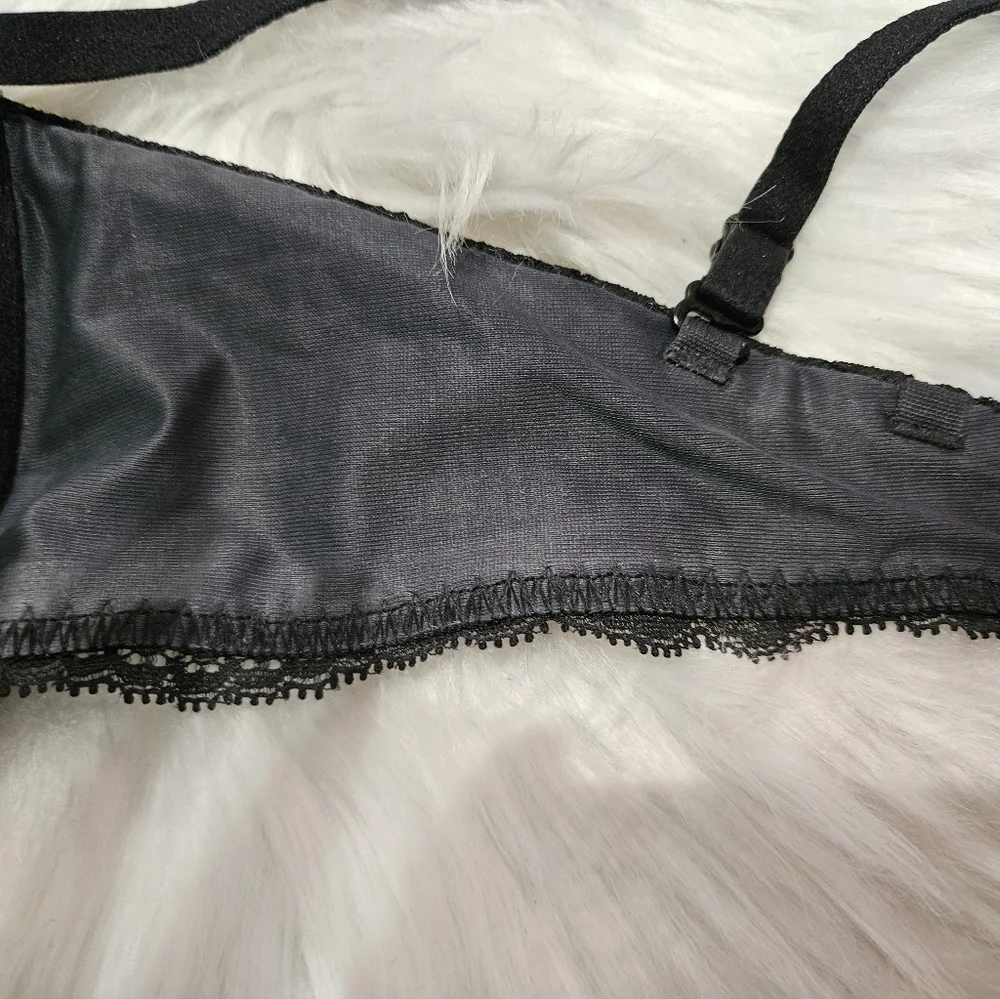 Lace 2x padded‎ convertible bra - Picture 2 of 4